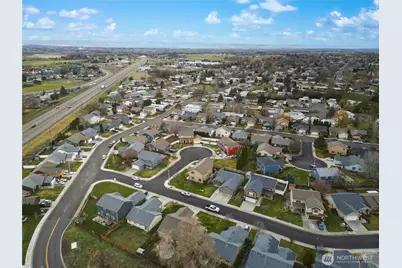 1242 SE Falbo Drive, College Place, WA 99324 - Photo 32