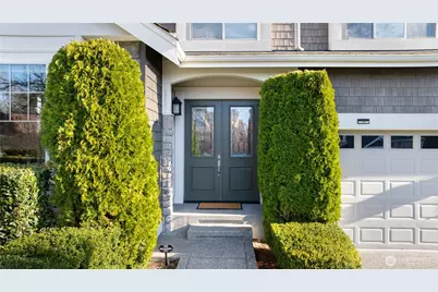 8828 129th Avenue SE, Newcastle, WA 98056 - Photo 2