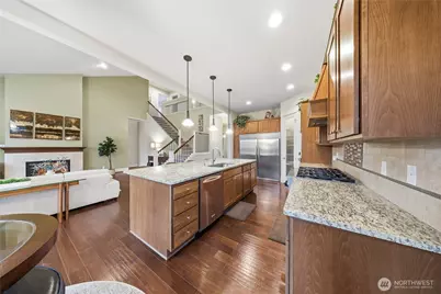 8828 129th Avenue SE, Newcastle, WA 98056 - Photo 10