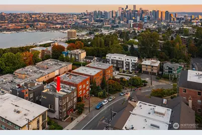 1918 5th Avenue N #B, Seattle, WA 98109 - Photo 1