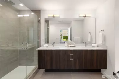 1918 5th Avenue N #B, Seattle, WA 98109 - Photo 18