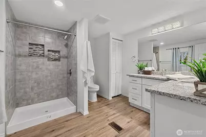 10701 Holly Drive, Everett, WA 98204 - Photo 26