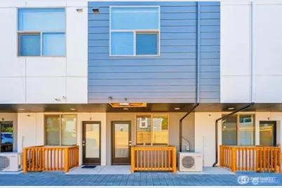 604 77th Street #D, Seattle, WA 98117 - Photo 6