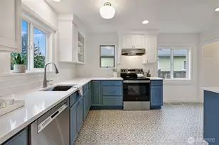 7357 12th Ave NW, Seattle, WA 98117 - Photo 10