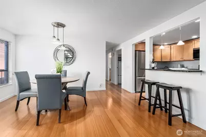 410 W Roy Street #E101, Seattle, WA 98119 - Photo 12