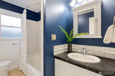 16406 Sylvester Road SW, Burien, WA 98166 - Photo 12