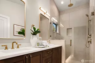 10809 NE 60th St, Kirkland, WA 98033 - Photo 18