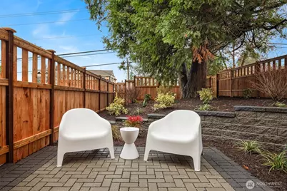 10809 NE 60th Street, Kirkland, WA 98033 - Photo 12