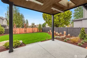 13117 NE 104th St, Kirkland, WA 98033 - Photo 14