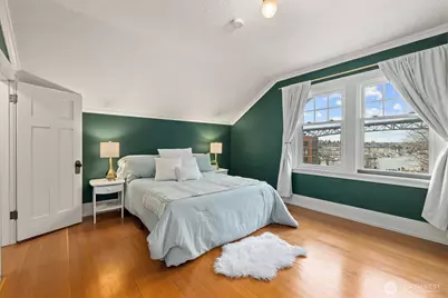 2912 3rd Avenue N, Seattle, WA 98109 - Photo 24