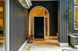 8402 SE 53rd Pl, Mercer Island, WA 98040 - Photo 4