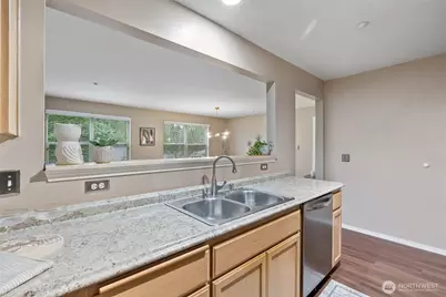 4423 Providence Point Place SE #2628, Issaquah, WA 98029 - Photo 8