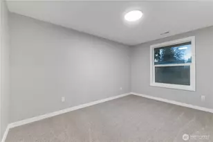 604 NE Valley Oak Dr, Bremerton, WA 98311 - Photo 18