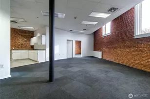 38 E Main St, Walla Walla, WA 99362 - Photo 6