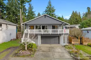 1057 Pinehurst Ct, Camano Island, WA 98282 - Photo 4