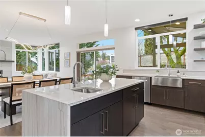 725 N 63rd Street, Seattle, WA 98103 - Photo 8