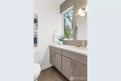 725 N 63rd Street, Seattle, WA 98103 - Photo 12