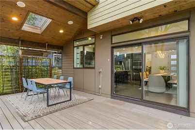 725 N 63rd Street, Seattle, WA 98103 - Photo 36