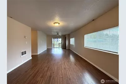 1015 Willow Street, Kelso, WA 98626 - Photo 10