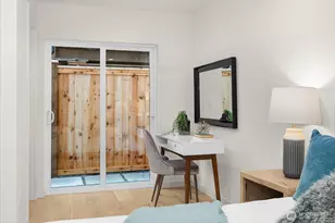 4222 Meridian Ave N, Seattle, WA 98103 - Photo 14