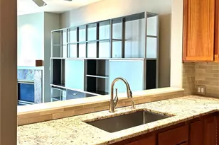 1900 Alaskan Wy, Seattle, WA 98110 - Photo 14