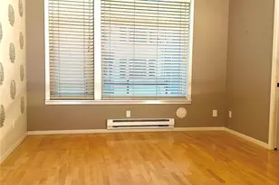 1900 Alaskan Wy, Seattle, WA 98110 - Photo 20