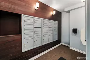 700 N 160th St, Shoreline, WA 98133 - Photo 26