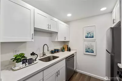 700 N 160 Street #A308, Shoreline, WA 98133 - Photo 2