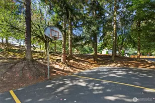 700 N 160th St, Shoreline, WA 98133 - Photo 30