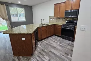 11415 129th St E, Puyallup, WA 98374 - Photo 10