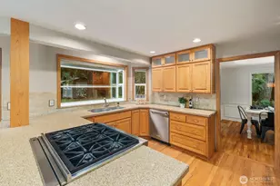 18412 NE 192nd St, Woodinville, WA 98077 - Photo 10