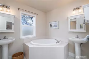 1418 6th St, Anacortes, WA 98221 - Photo 18