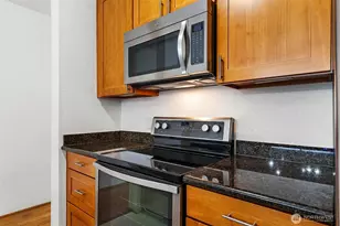 5832 NE 75th St, Seattle, WA 98115 - Photo 6