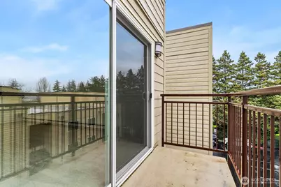 5832 NE 75th Street #E304, Seattle, WA 98115 - Photo 18