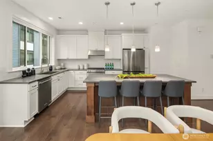 9608 NE 182nd Ct, Bothell, WA 98011 - Photo 10