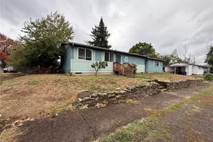 504 Lord St, Kelso, WA 98626 - Photo 2