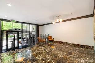1105 Spring St, Seattle, WA 98104 - Photo 26