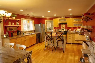 733 E 10th Street, Port Angeles, WA 98362 - Photo 10