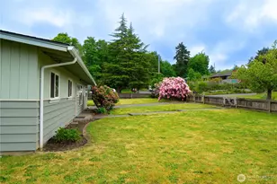 733 E 10th St, Port Angeles, WA 98362 - Photo 34