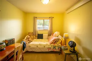 733 E 10th St, Port Angeles, WA 98362 - Photo 24