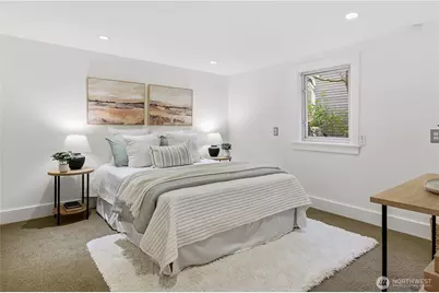 2554 3rd Avenue W, Seattle, WA 98119 - Photo 22