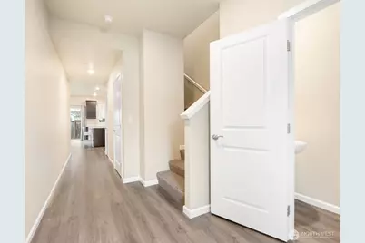 4774 Driftwood Street, Bremerton, WA 98312 - Photo 2