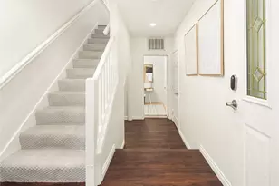 755 NW Juniper St, Issaquah, WA 98027 - Photo 4