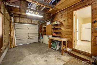 704 4th Street NE, Puyallup, WA 98372 - Photo 16