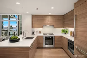 588 Bell St, Seattle, WA 98121 - Photo 12