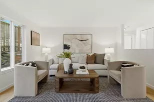 3661 Phinney Ave N, Seattle, WA 98103 - Photo 2