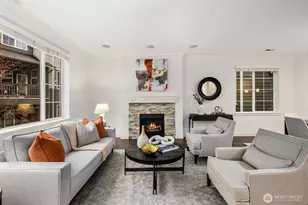 297 NE Denny Way, Issaquah, WA 98029 - Photo 4