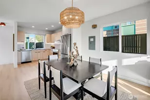 4411 S Holly St, Seattle, WA 98118 - Photo 8