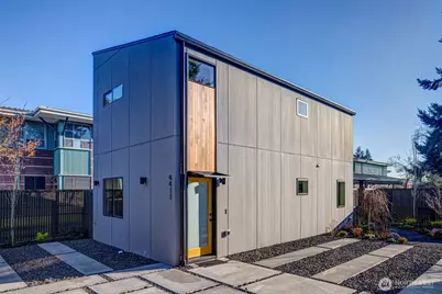 4411 S Holly Street, Seattle, WA 98118 - Photo 2