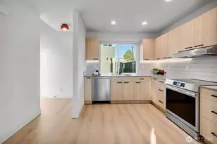 4411 S Holly St, Seattle, WA 98118 - Photo 8